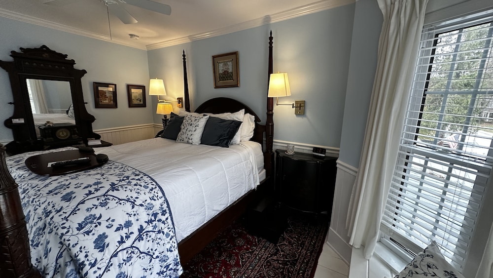 Phineas Swann Inn & Spa - photo 55