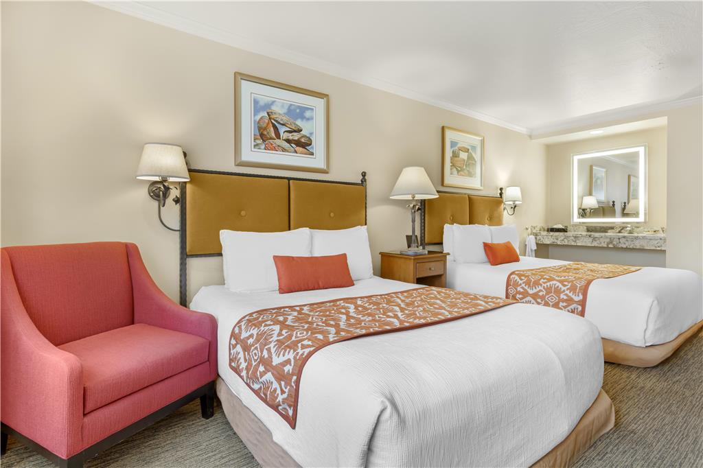 Best Western Plus Arroyo Roble Hotel & Creekside Villas - photo 6