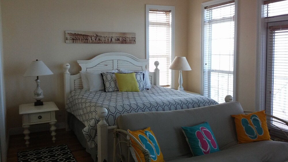 Pineapple Villas on Laguna Beach - photo 26