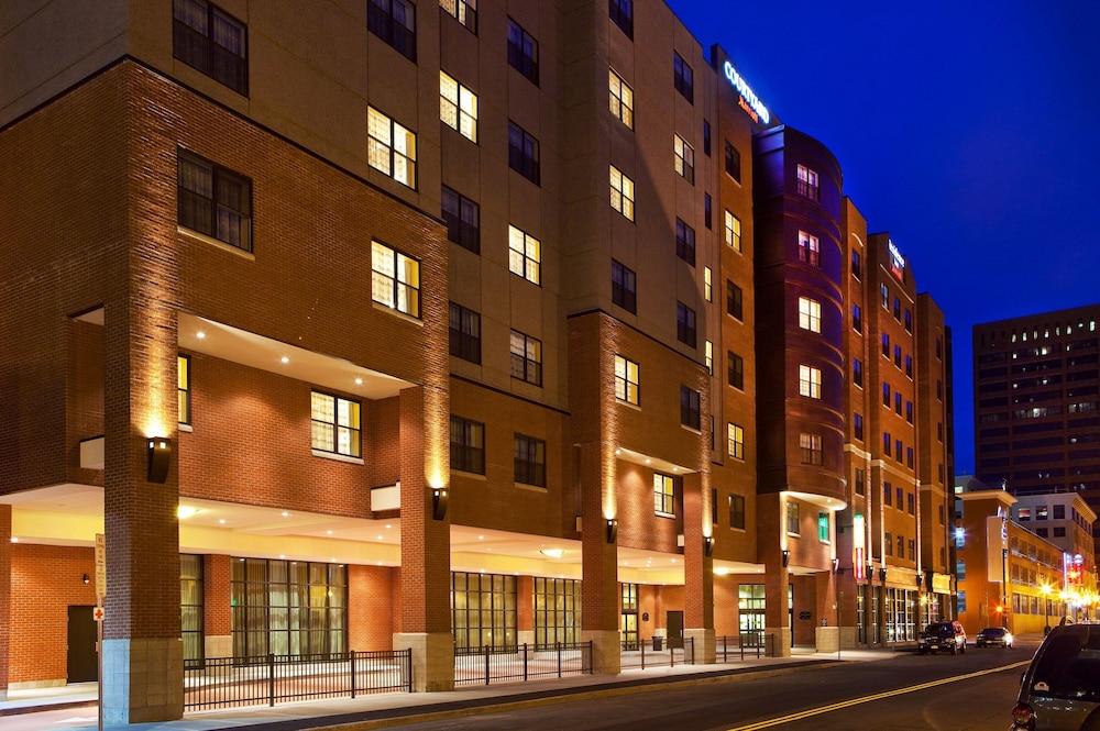 Residence Inn by Marriott Syracuse Downtown at Armory Square - photo 37