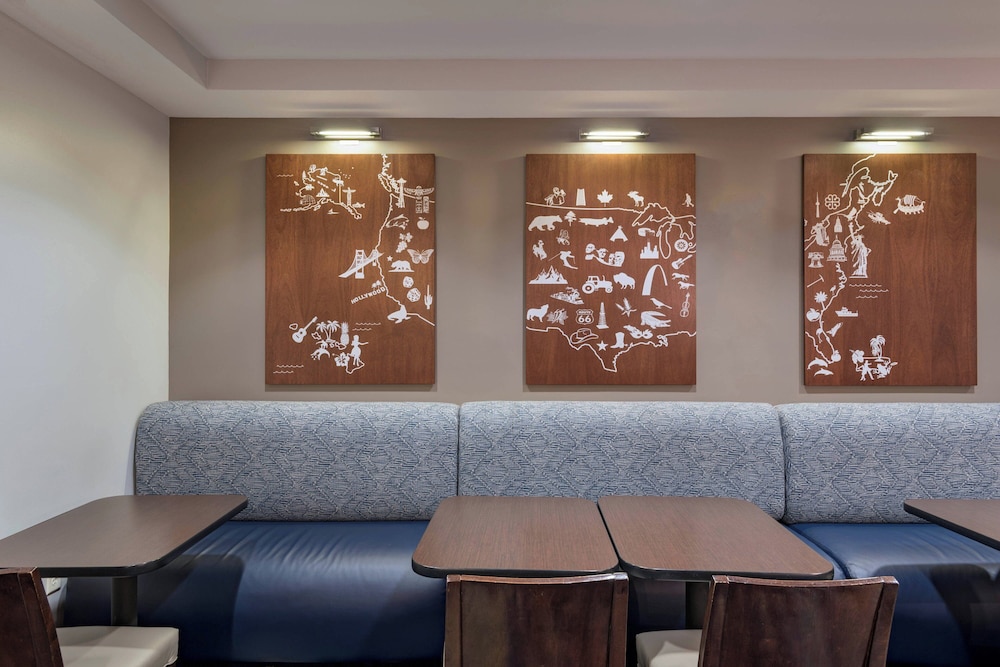 TownePlace Suites Monroe - photo 27