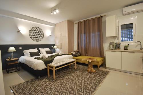 Window to Acropolis — 4-Star Luxury Hotel in Athens, Greece