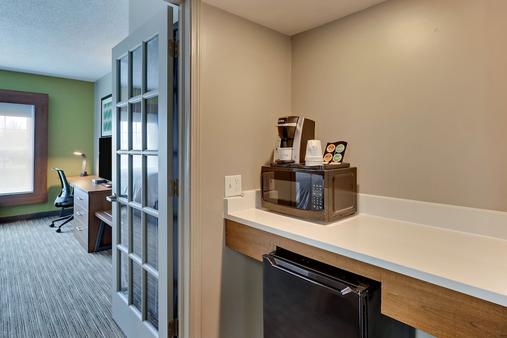 Holiday Inn Express Hotel & Suites Bad Axe by IHG - photo 24