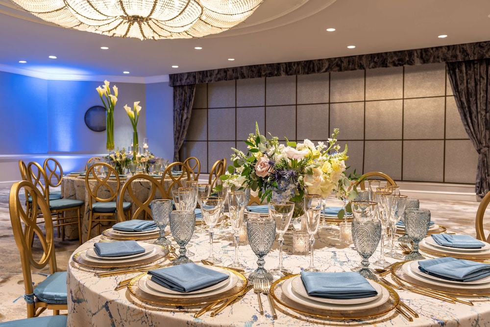 Hilton Alexandria Mark Center - photo 87