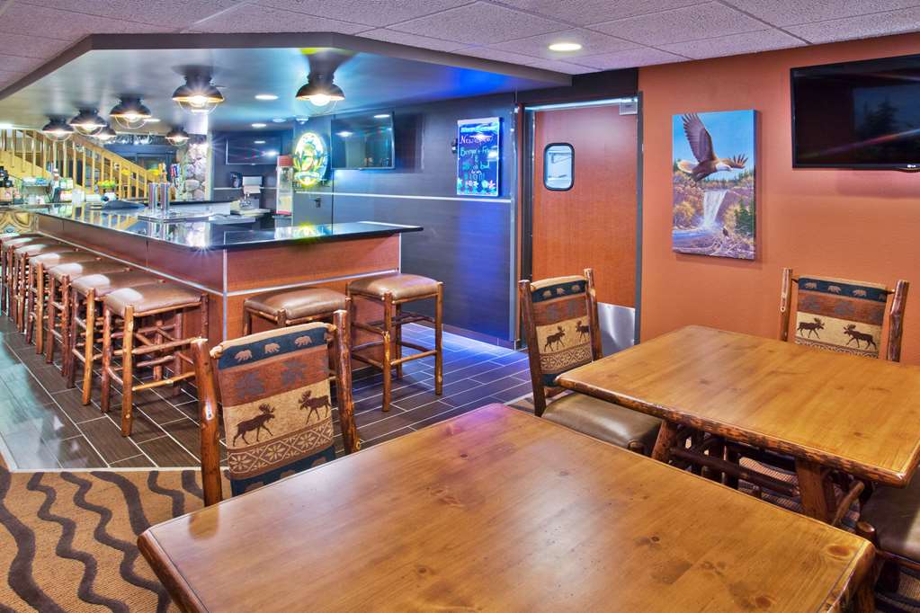 AmericInn by Wyndham Grand Forks - photo 26