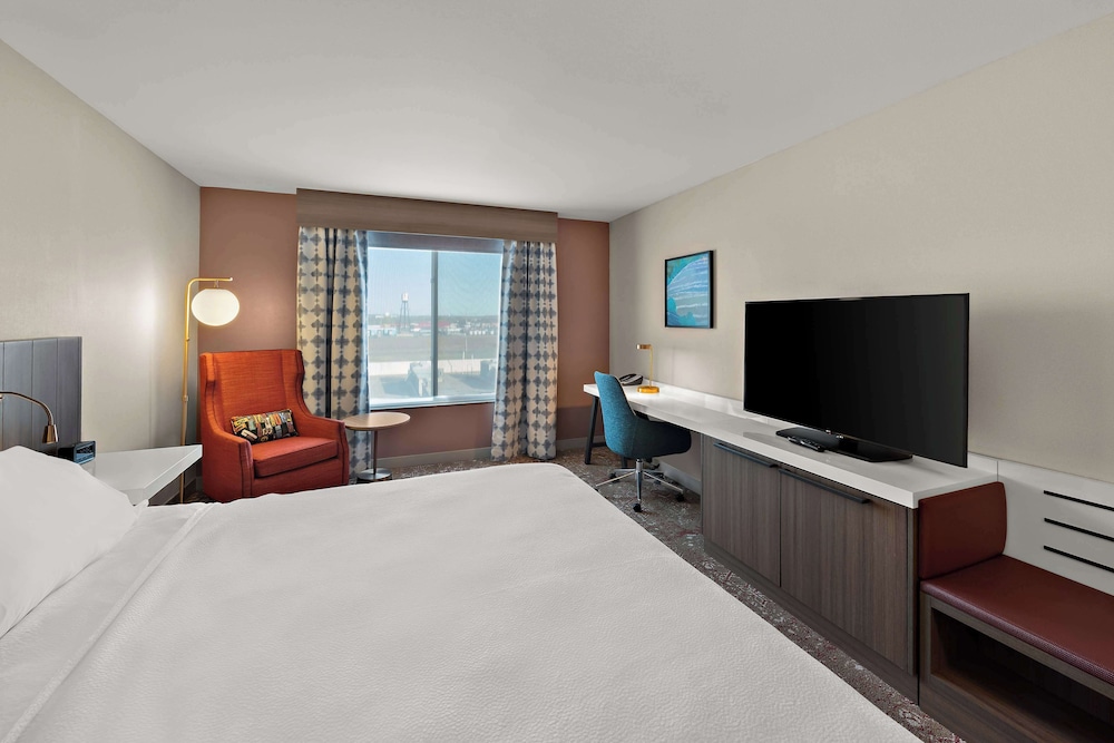 Hilton Garden Inn Omaha East Council Bluffs - photo 21