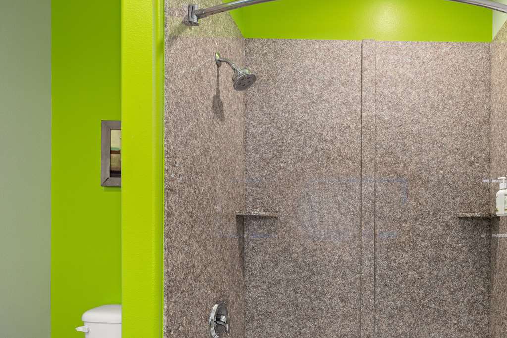 La Quinta Inn & Suites by Wyndham Raymondville - photo 110