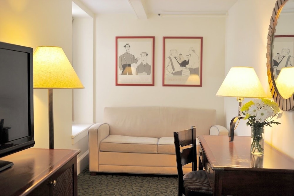 Jailhouse Inn - photo 9