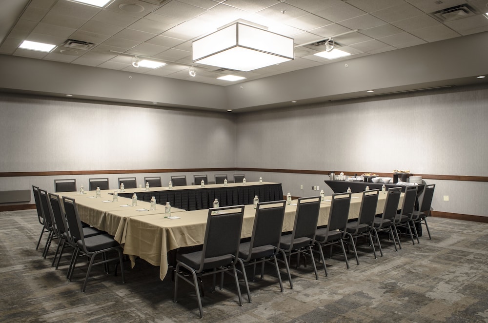 Holiday Inn Fargo by IHG - photo 78
