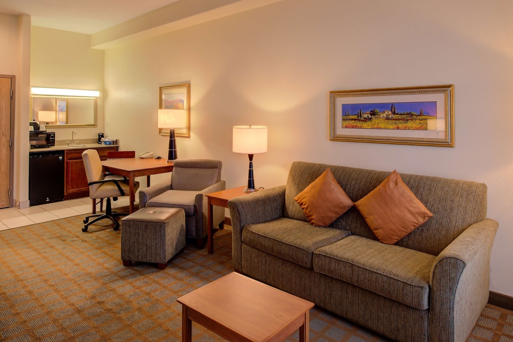 Hampton Inn & Suites Ontario - photo 19