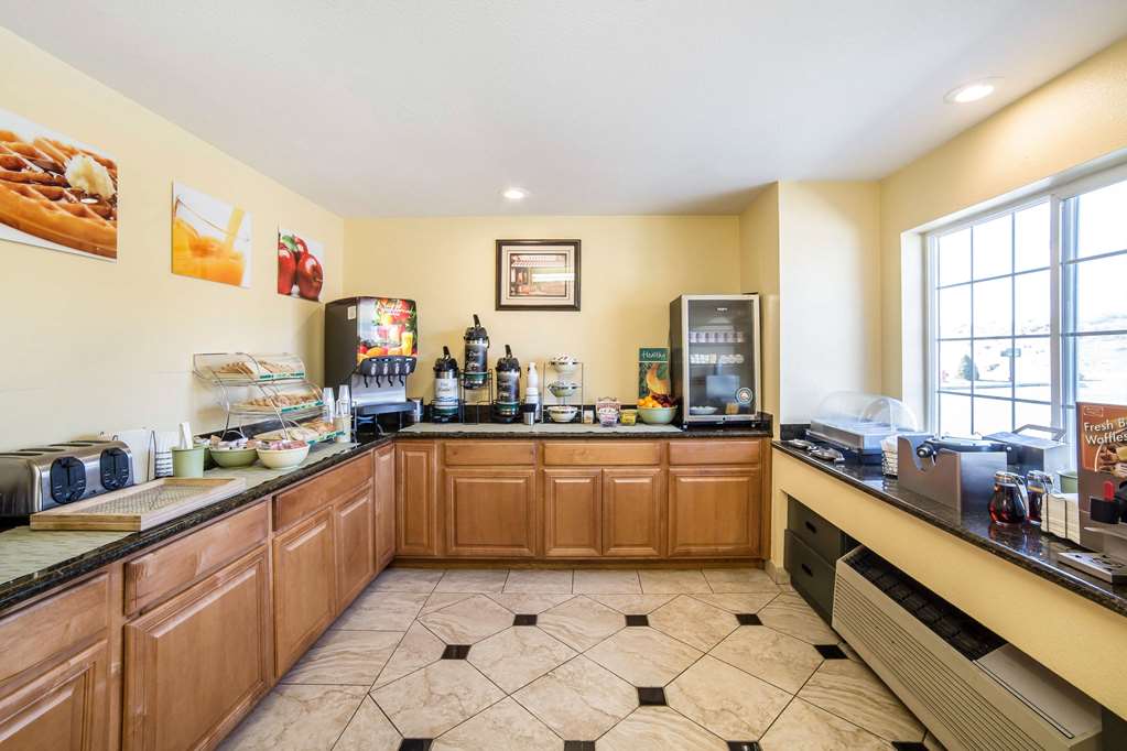 Quality Inn & Suites Elko - photo 29