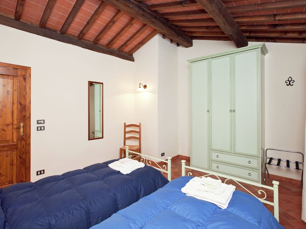 Spacious Holiday Home — Bucine — photo 3