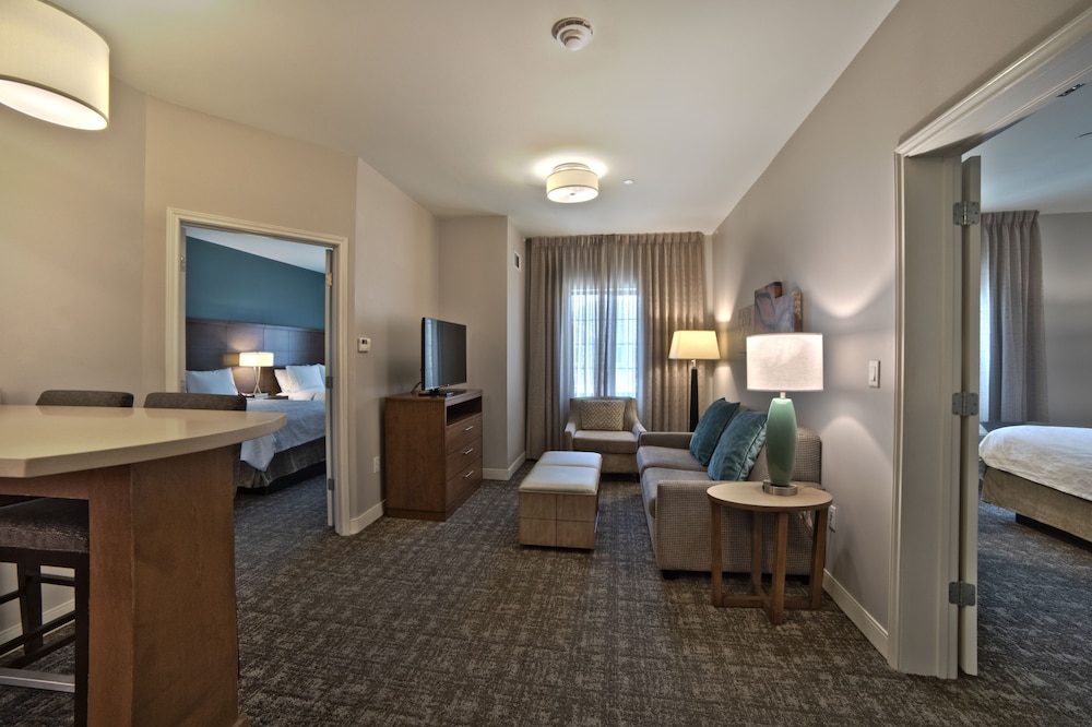 Staybridge Suites Houston Humble Beltway 8 E by IHG - photo 10