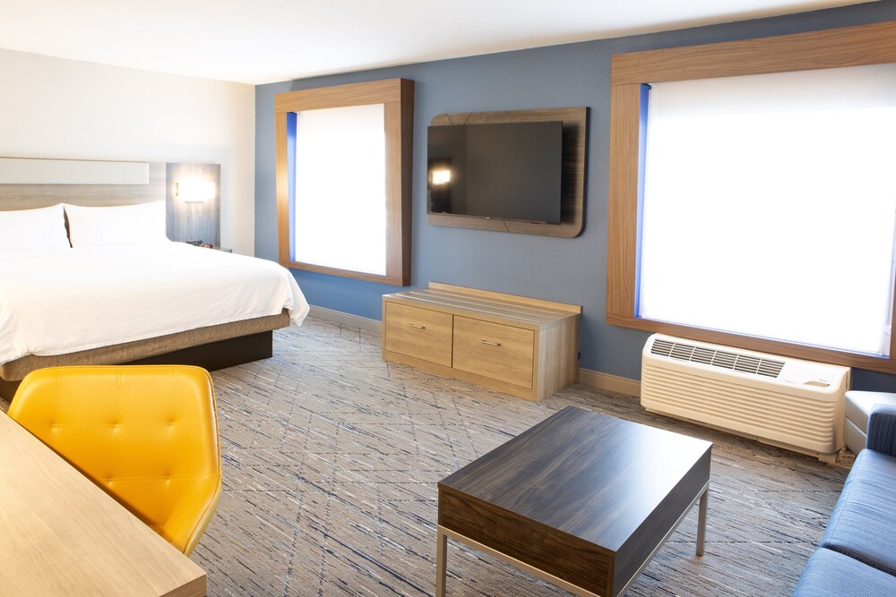 Holiday Inn Express & Suites Sioux City Southern Hills by IHG - photo 23