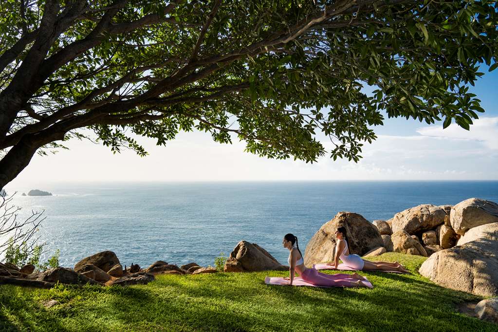 Banyan Tree Cabo Marques Clase de Yoga Privada