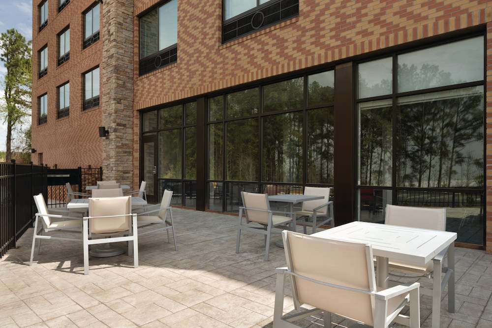 Holiday Inn Express Atlanta SW Newnan by IHG - photo 40