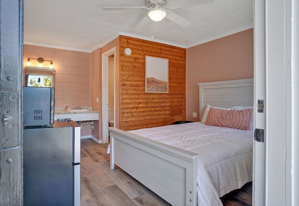 Dry Dock Vacation Club - photo 16