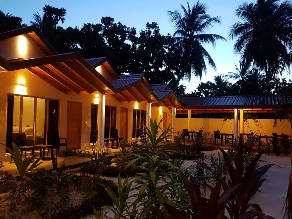 Thoddoo Beach Holiday Inn - last minute hotel in Unknown City