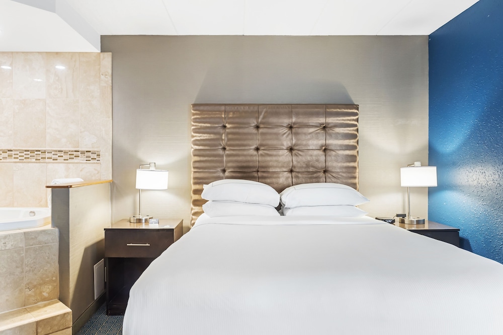 DoubleTree by Hilton Roseville Minneapolis - photo 13