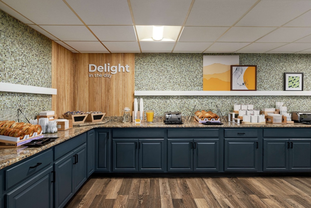 Spark by Hilton Sarasota Siesta Key Gateway - photo 14