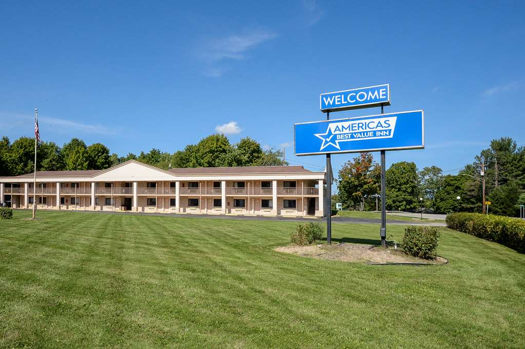 Americas Best Value Inn at Central Valley Woodbury — hotel in Central Valley