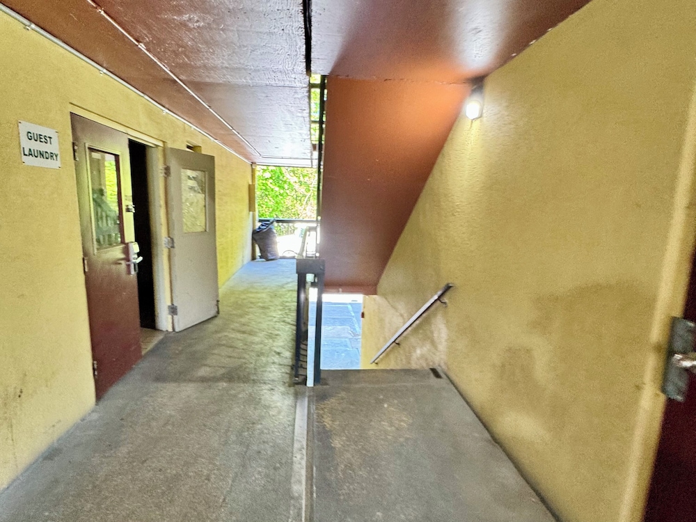 Budgetel Inn Phenix City - photo 43