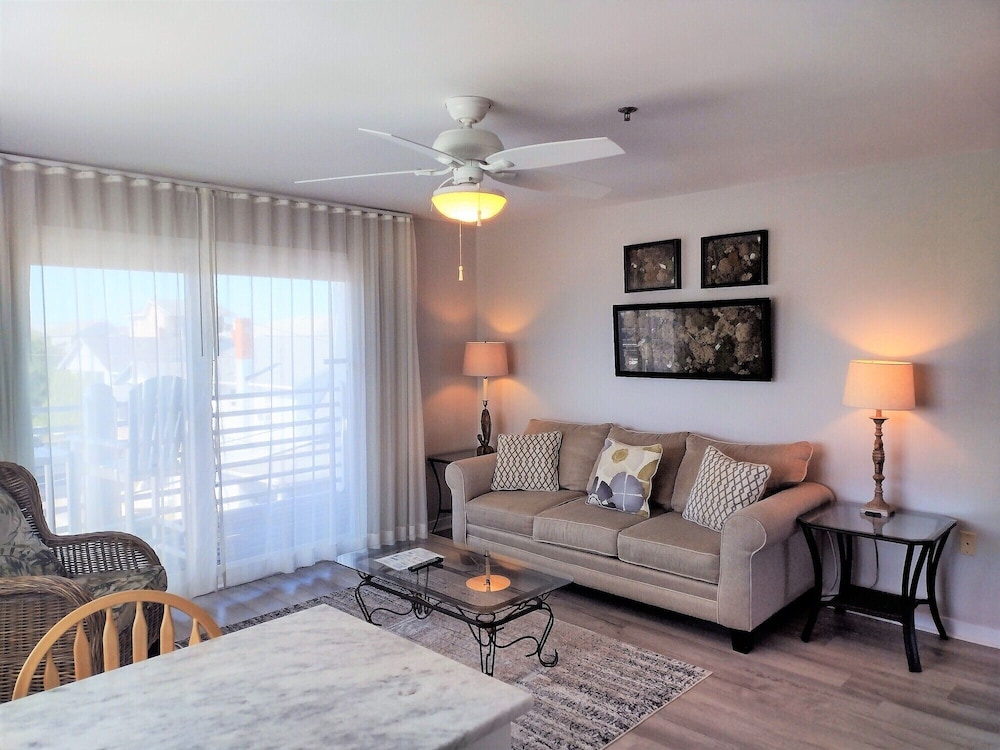 Sandpeddler Inn & Suites - photo 44