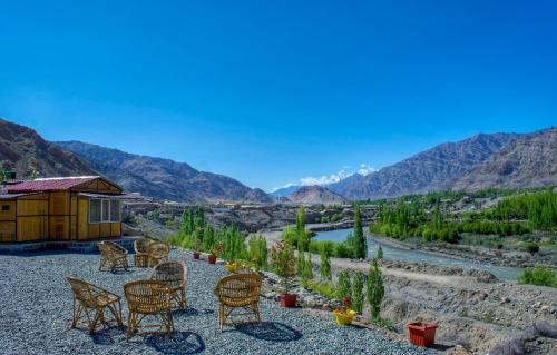 Neryok's Indus view - carbon neutral hotel in Leh