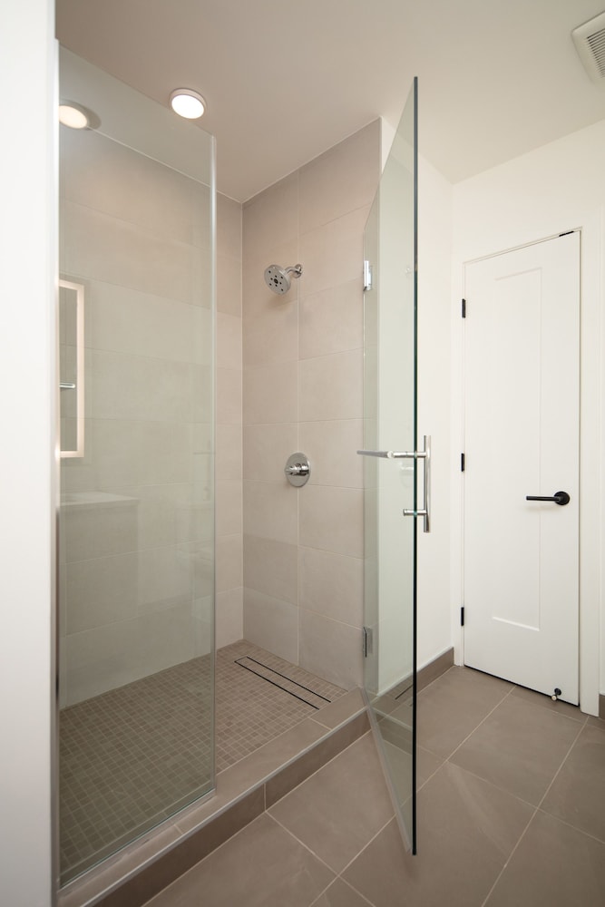 WhyHotel Tysons Corner Greensboro Drive - photo 39