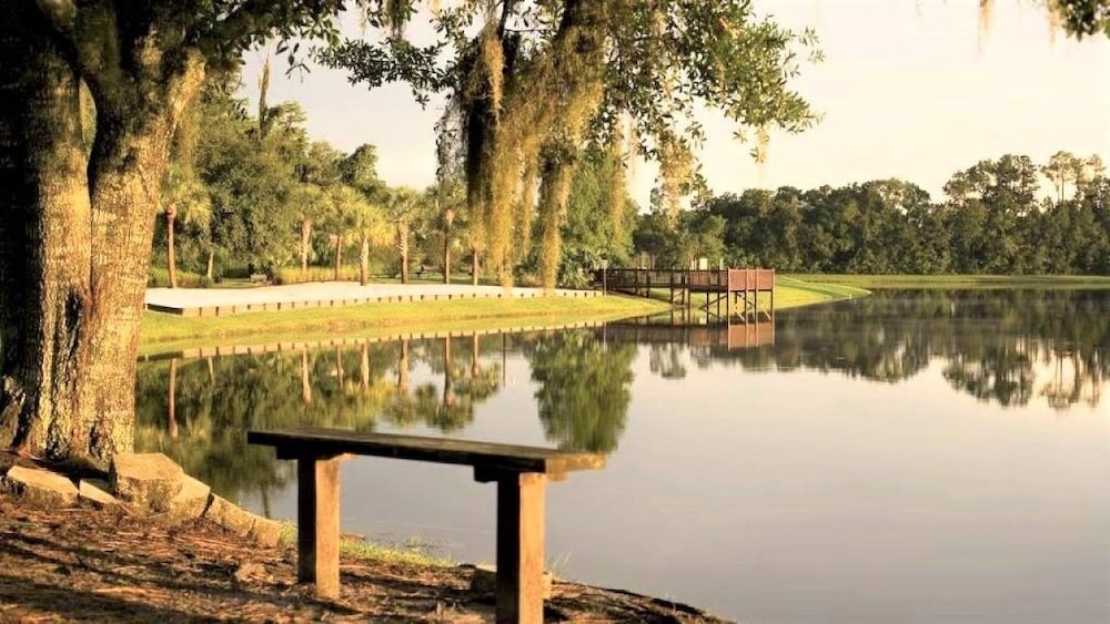 William's Lake Berkley Resort Vacation Home 5 Bedroom Home by Redawning - photo 39