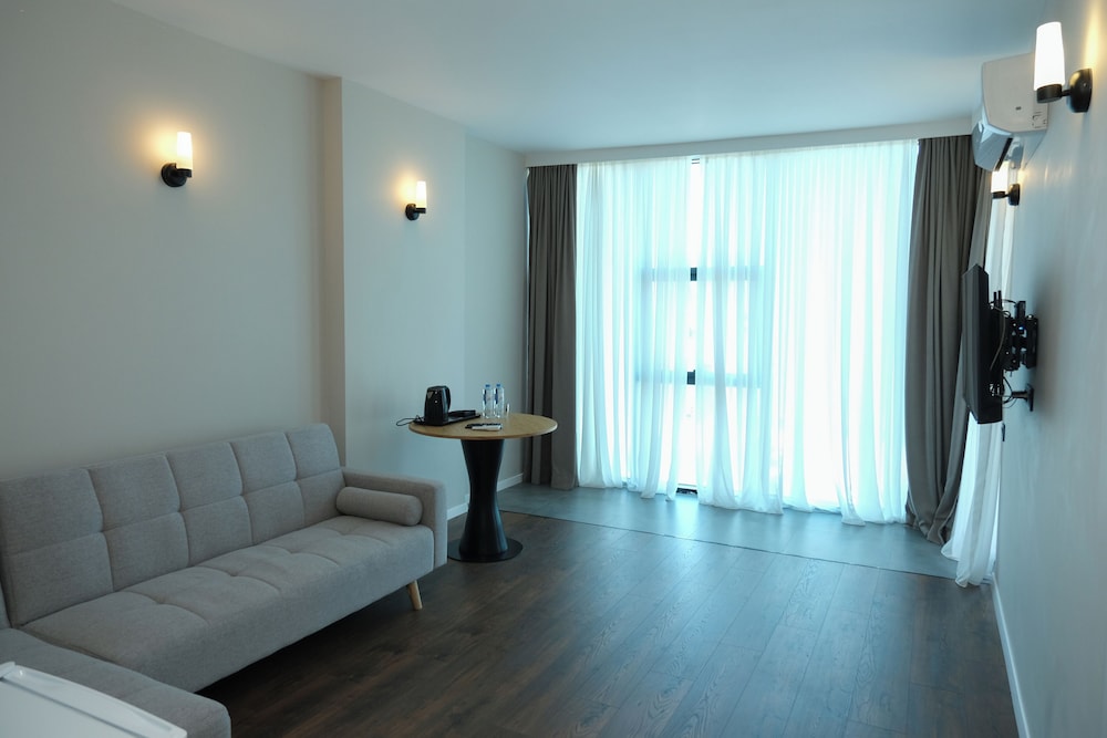 Aqua Batumi Hotel & Apartments
