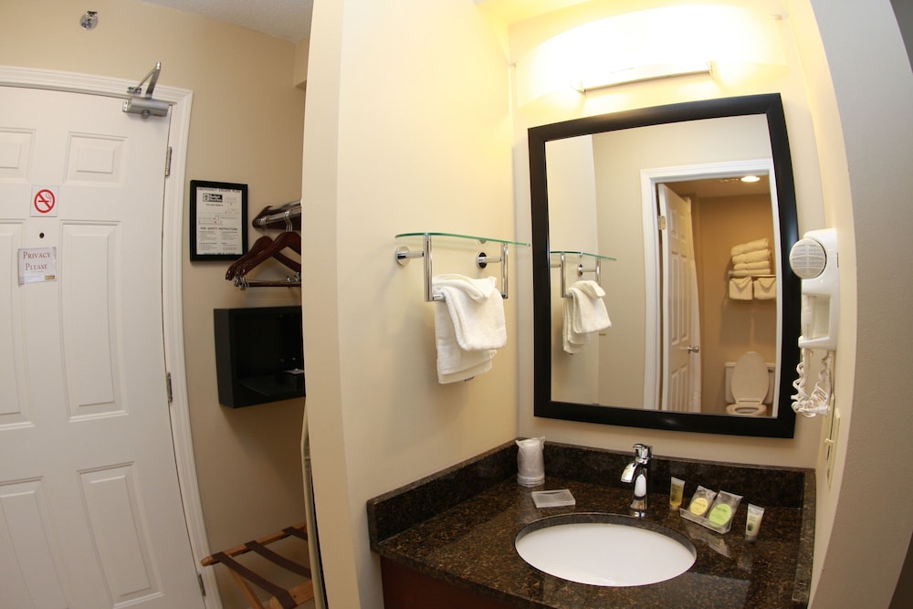 St. Ignace Budget Host Inn - photo 20