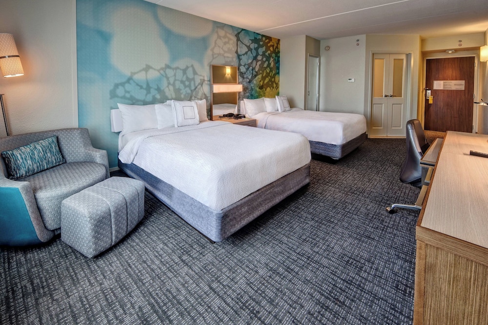 Courtyard by Marriott Dulles Airport Herndon - photo 10
