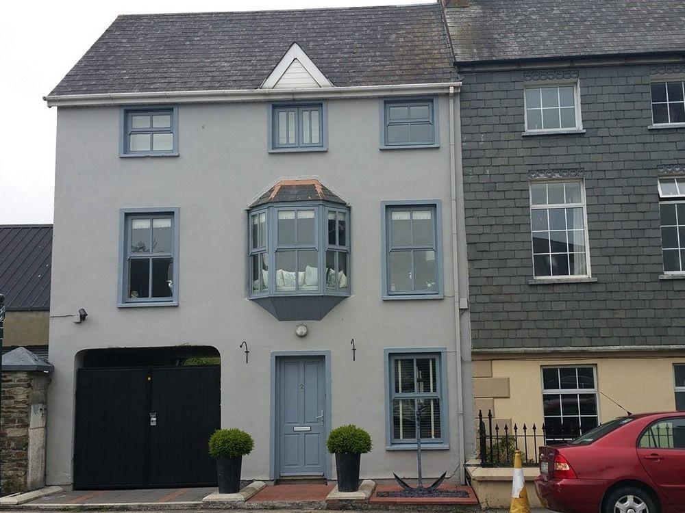 17 Long Quay