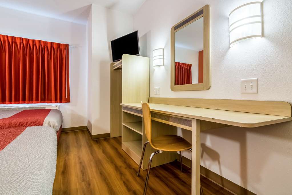 Motel 6 Fort Mill SC Charlotte - photo 17