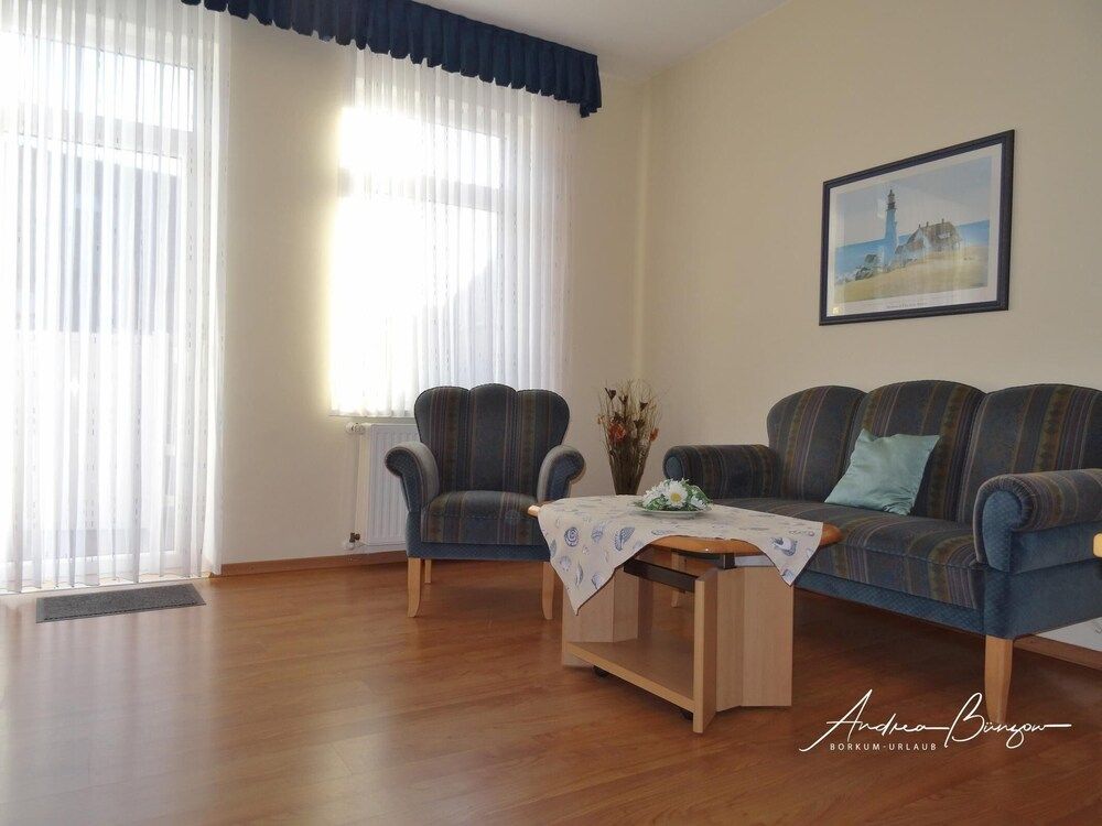Haus Moana Wohnung 1 — 4-Star Luxury Hotel in Borkum, Germany