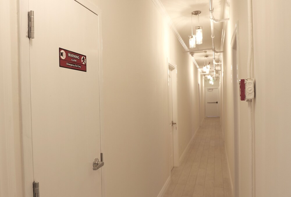 Hotel 964 - photo 24