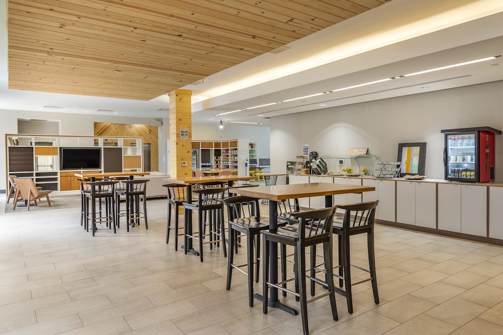 Holiday Inn Atlanta Gas South Arena Area by IHG - photo 23
