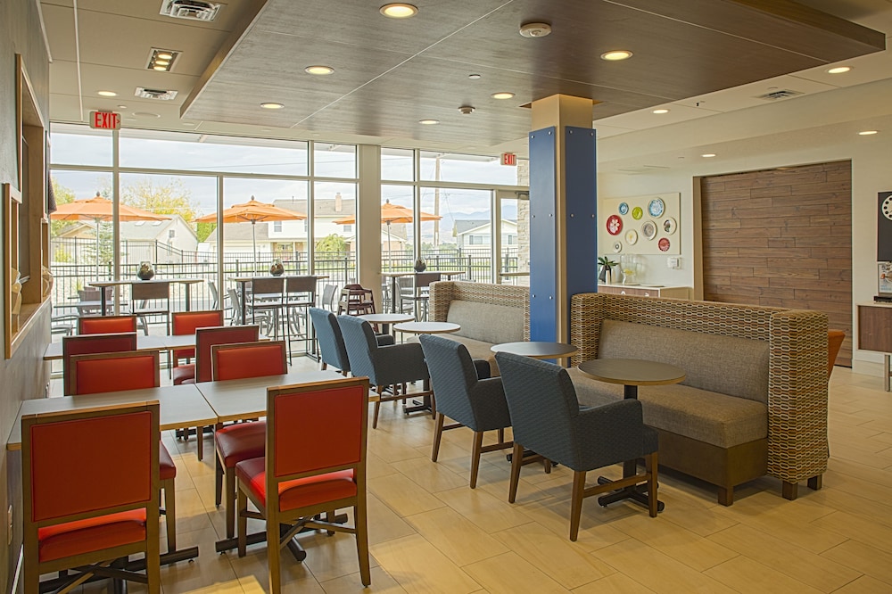 Holiday Inn Express & Suites Boise Airport by IHG - photo 24