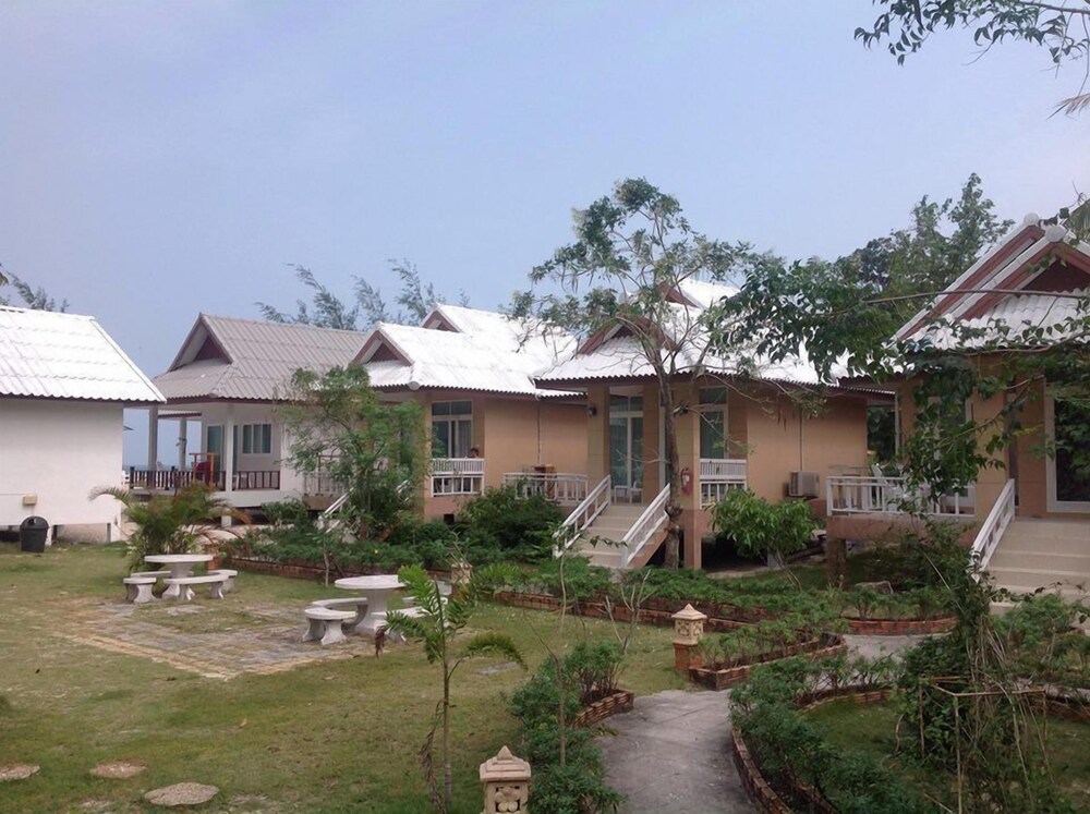 Fanta Beach Resort - last minute hotel in Ko Pha Ngan