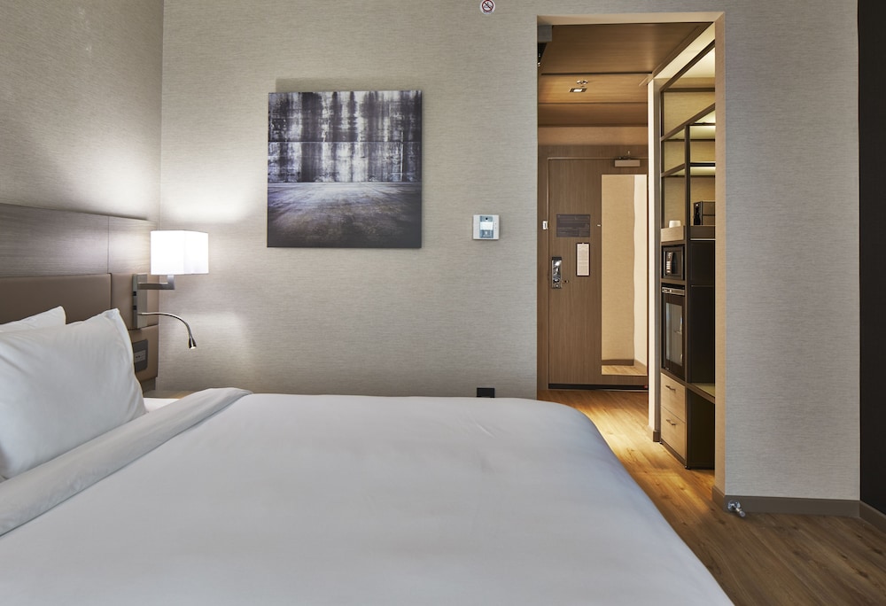 AC Hotel by Marriott Cleveland Beachwood - photo 5