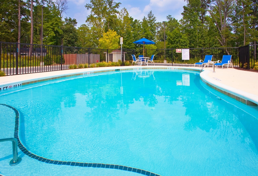 Candlewood Suites Rocky Mount by IHG - photo 17