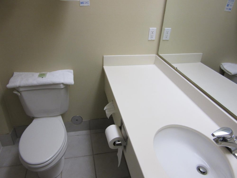 Yellowstone Lodge - photo 15