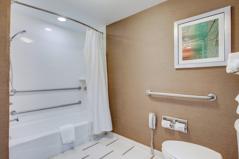 Fairfield Inn By Marriott Amesbury - photo 22