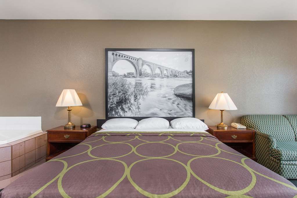Super 8 by Wyndham Petersburg - photo 11