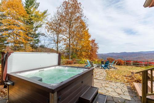 Lookout Lodge — 4-Star Luxury Hotel in Banner Elk, United States