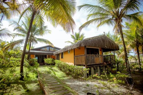 Refugio pe na areia na Praia do Acuipe com Wi Fi in Ilheus, Brasil