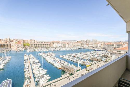 Vieux Port Vue exceptionnelle 3 ch et clim — 4-Star Luxury Hotel in Marseille, France
