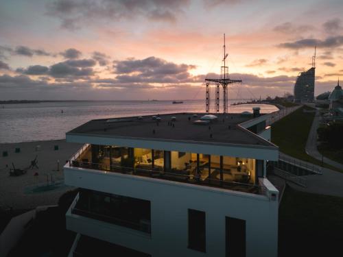 Bheaven I Marina Premium Apartment — 4-Star Luxury Hotel in Bremerhaven, Germany