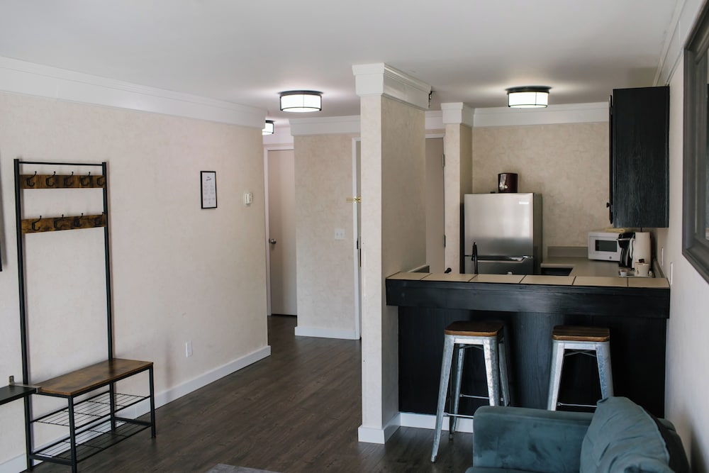 Friday Harbor Suites - photo 26